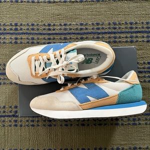 New Balance 237 Sneakers